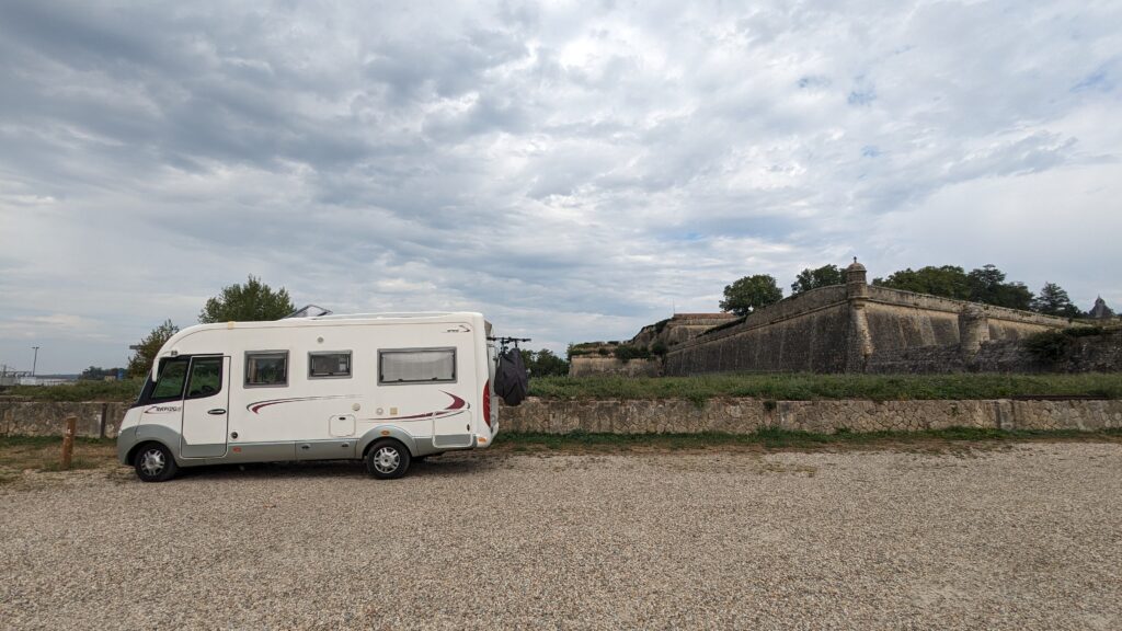 Camping car Blaye vignoble